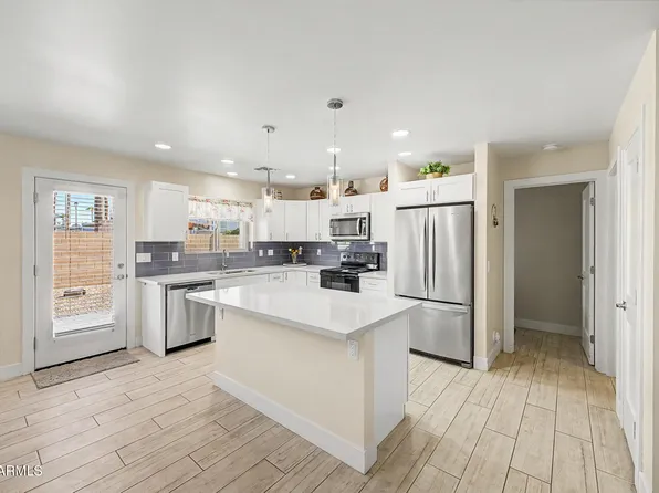 332 W 14TH Avenue, Apache Junction, AZ 85120
