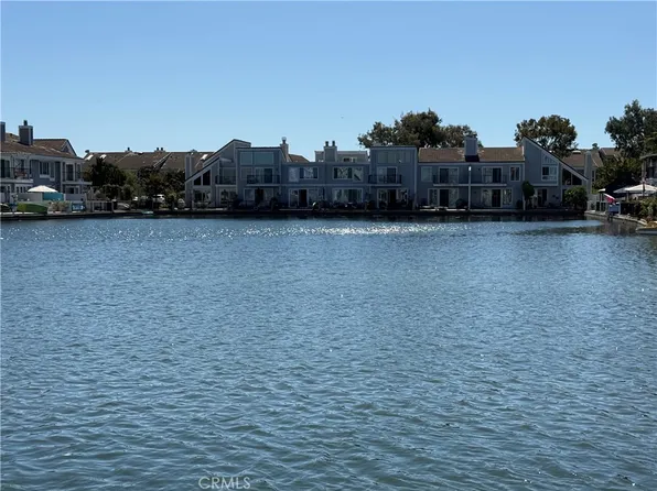 3756 Montego Dr, Huntington Beach, CA 92649