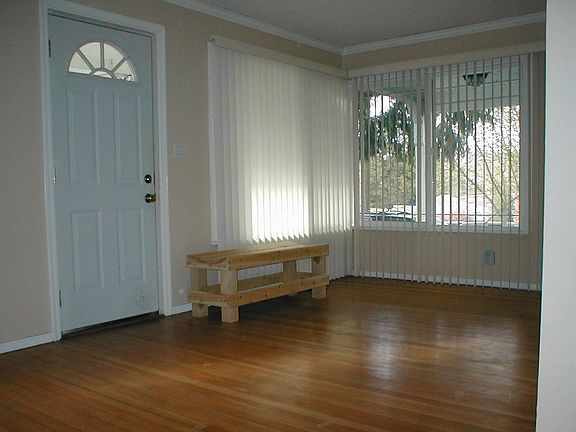 Light/Bright Entry