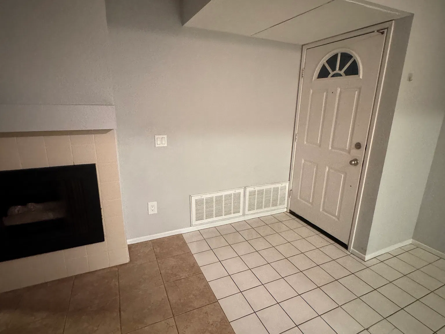 2 bed, 920 sqft, $3,000 — Photo 3