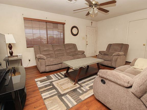 5th image of 1405 E San Luis Ln