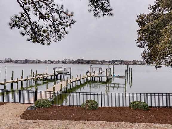 2nd image of 2433 Windward Shore Dr