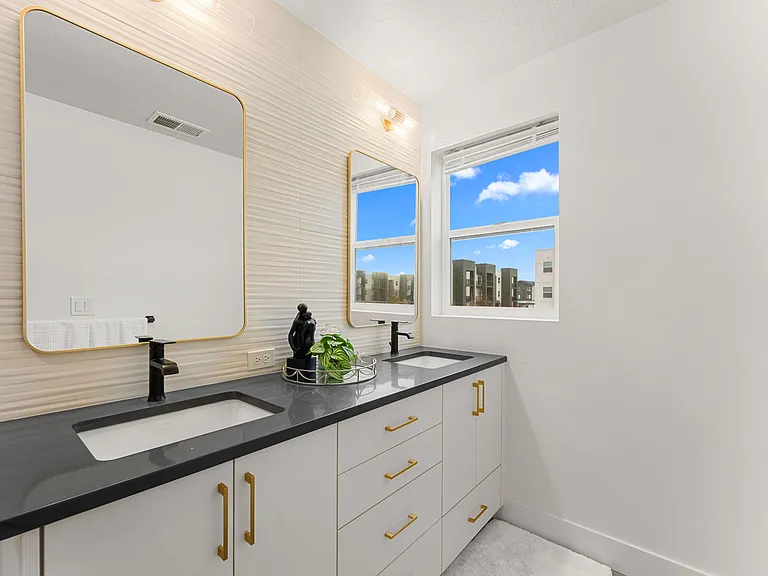 1183 N Webb Way — Photo 14