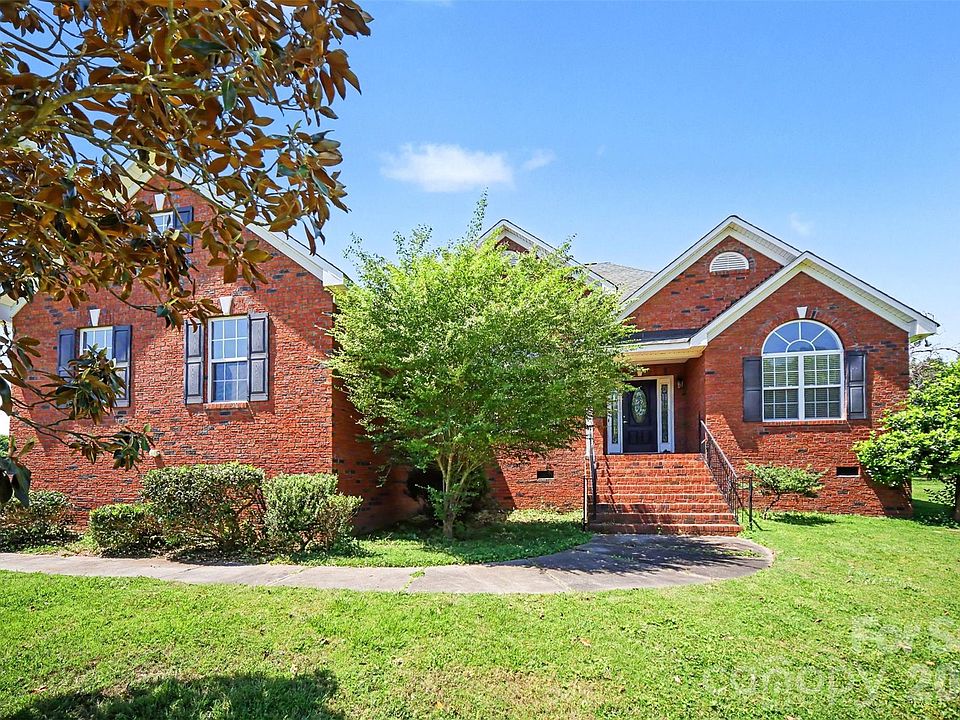 1st image of 2029 Saye Brook Dr