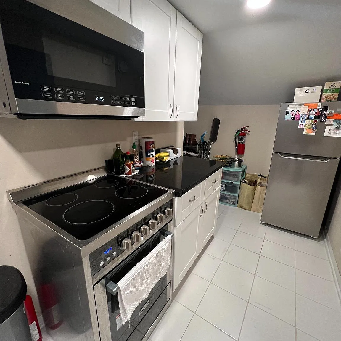 1 bed, 1.0 bath, $2,000 — Photo 4