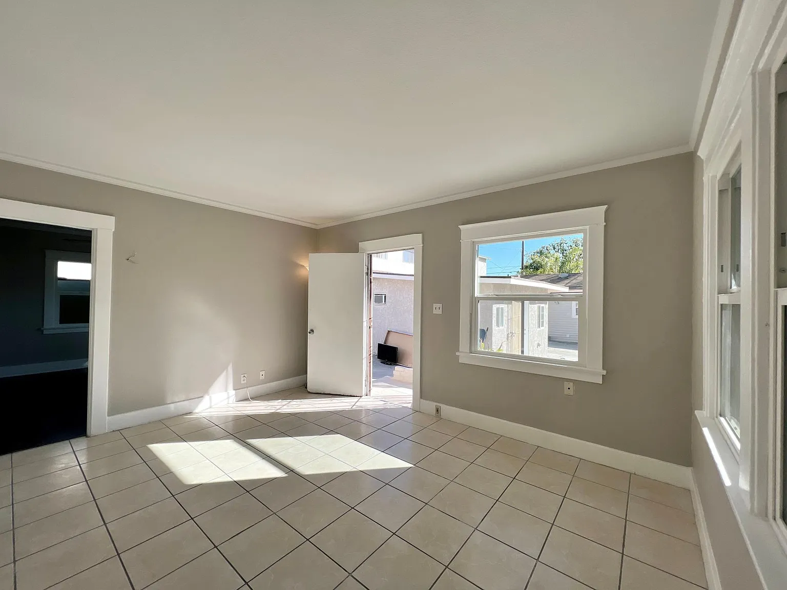 12613 E Beverly Blvd — Photo 2