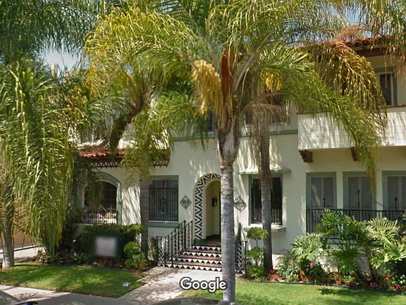 3rd image of 325 S Cochran Ave Uppr #