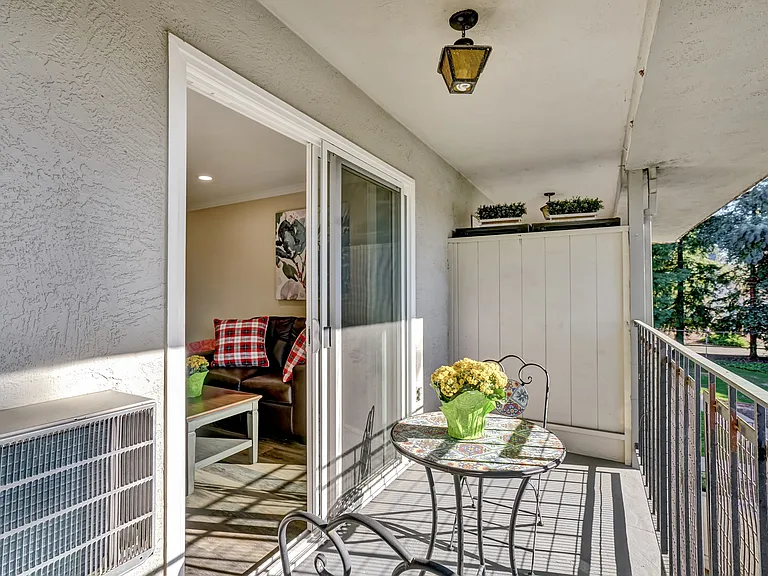 2451 Santa Rita Rd #52 — Photo 31