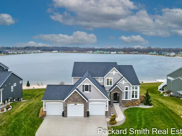 8147 Placid Waters Dr, Allendale, MI 49401