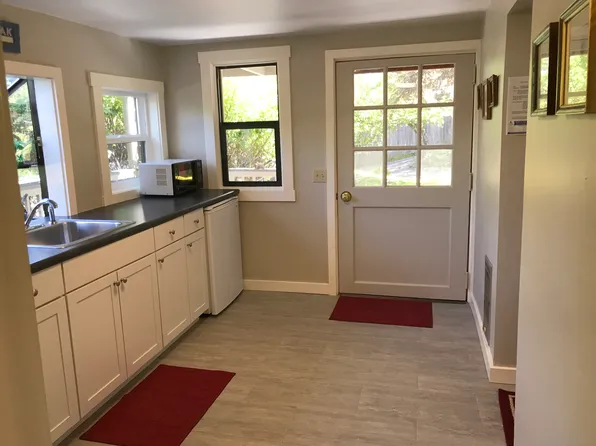 541 Holly St, Ashland, OR 97520