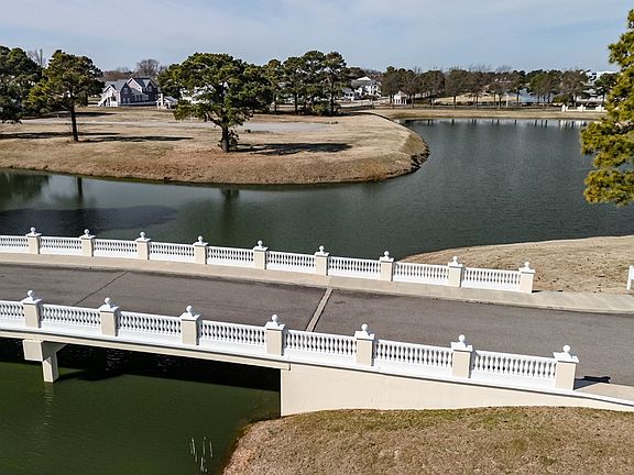 5th image of 91 Charlestowne Dr