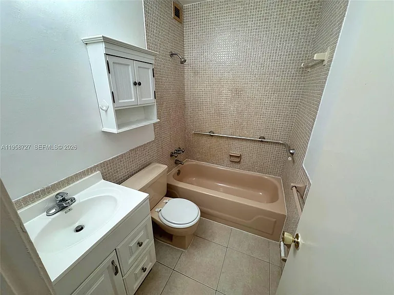 2060 NW 48th Ter #308 — Photo 7
