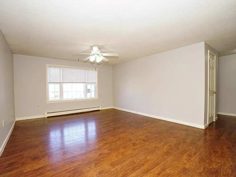 50 Brookside Dr #G5 — Photo 14