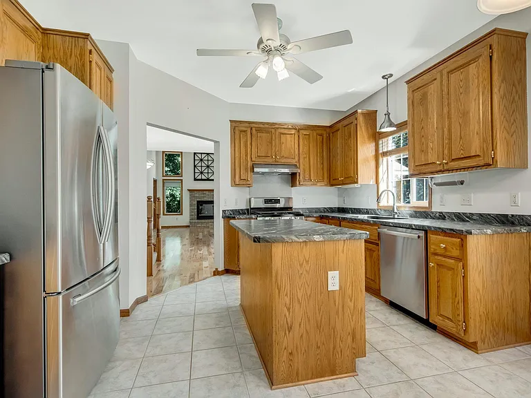 107 County Road F W — Photo 4