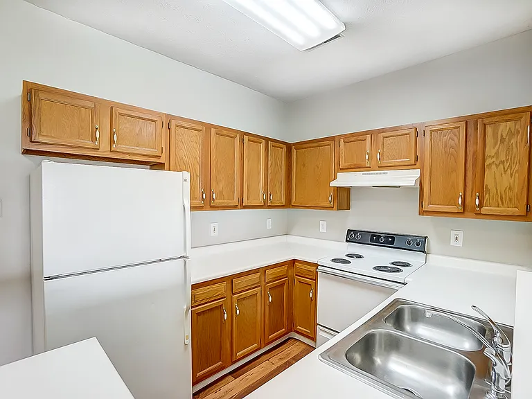 Delaware Crossing Apartments — Photo 8