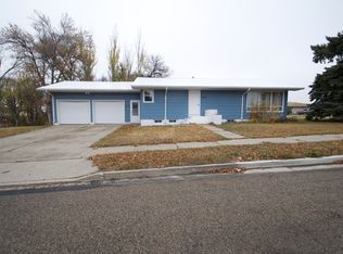 600 E Walnut Ave, Linton, ND 58552