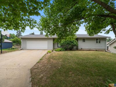 605 E Lynn Ave, Canton, SD, 57013