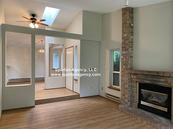 4th image of 14526 136th Street Ct E