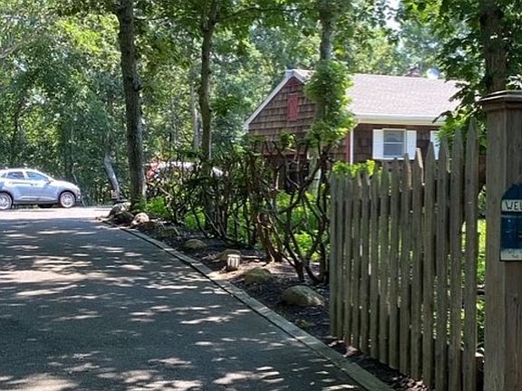 5th image of 5 Oak Ln