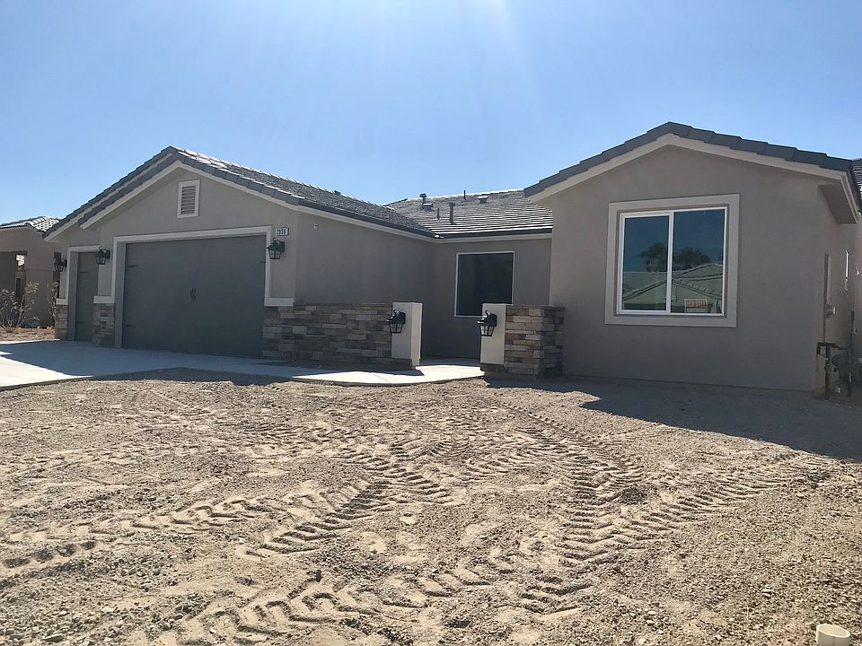 1st image of 2058 E Sandtrap Ln