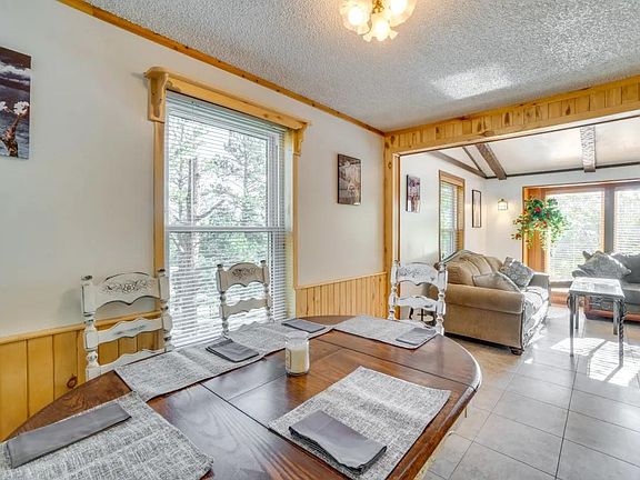 living and dinning room