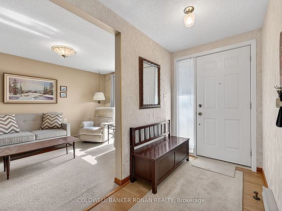 2nd image of 4 Tecumseth Pines Dr