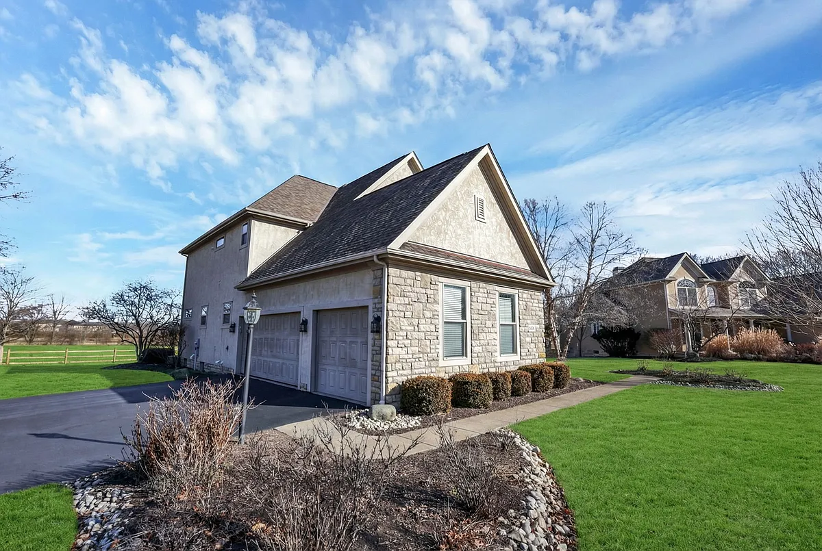 Building Photo - 8006 Caraway Ave
