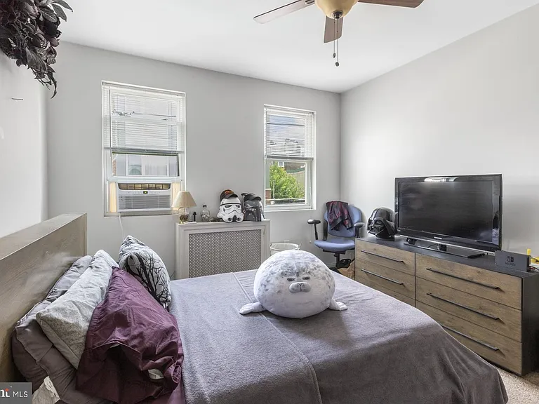 2310 E Gordon St — Photo 11