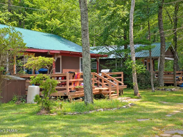 275 Route 390, Tafton, PA 18464