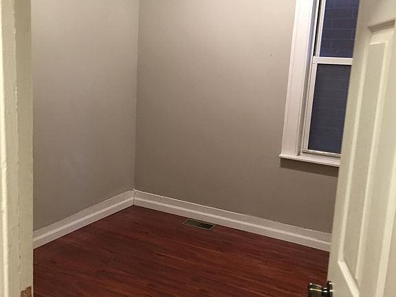 5th image of 3215 S Wallace St #1A