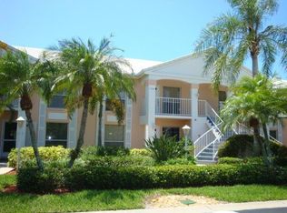 876 Gulf Pavilion Dr #205, Naples, FL 34108