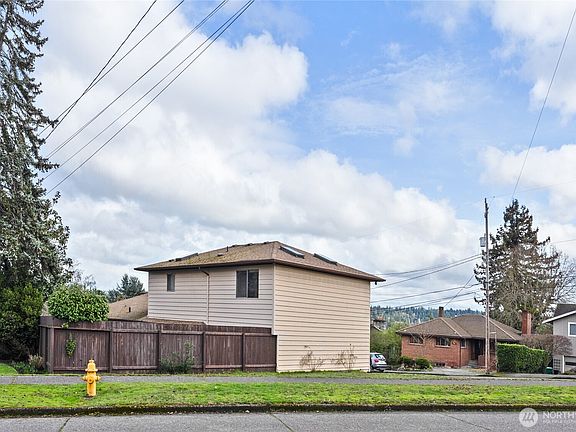 3rd image of 5706 S Upland Road