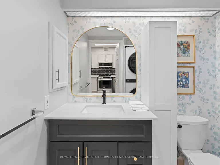 284 Bloor St W #304 — Photo 11