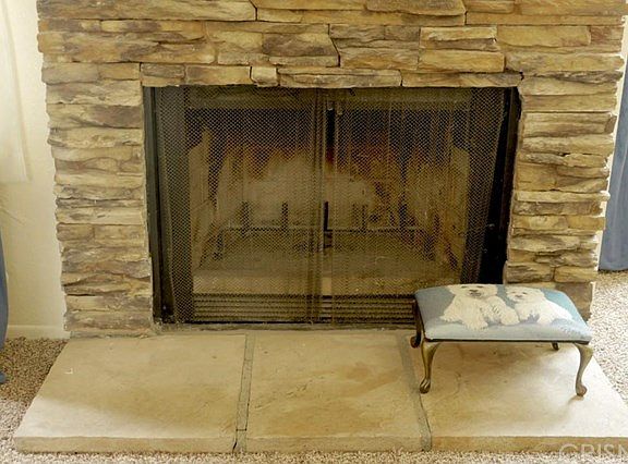 4th image of 380 Jeremiah Dr Unit B