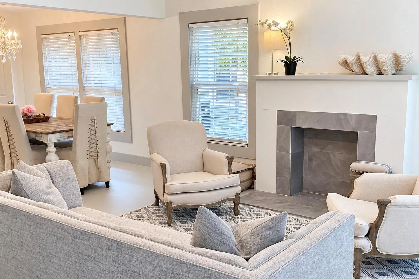 2 bed, 1.0 bath, 1406 sqft, $2,700 — Photo 4
