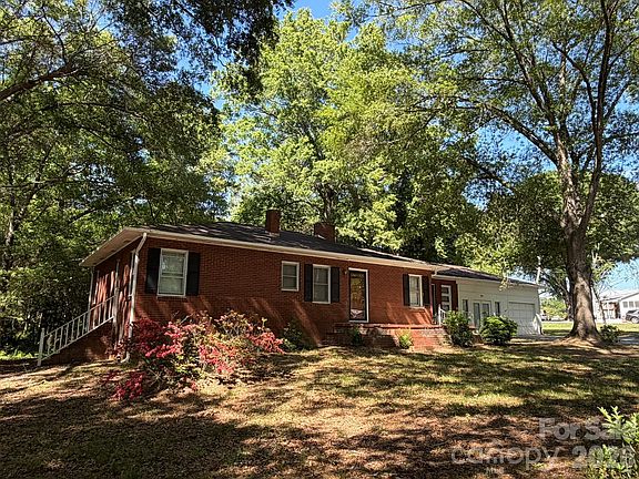 4th image of 382 Alexis High Shoals Rd