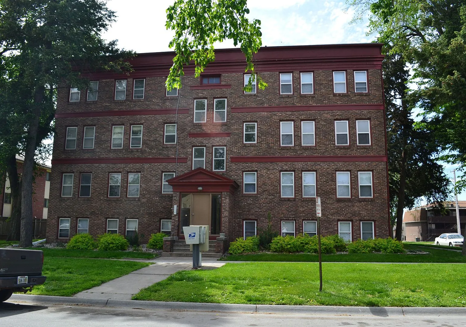 4717 Baldwin Avenue Apartments — Photo 1