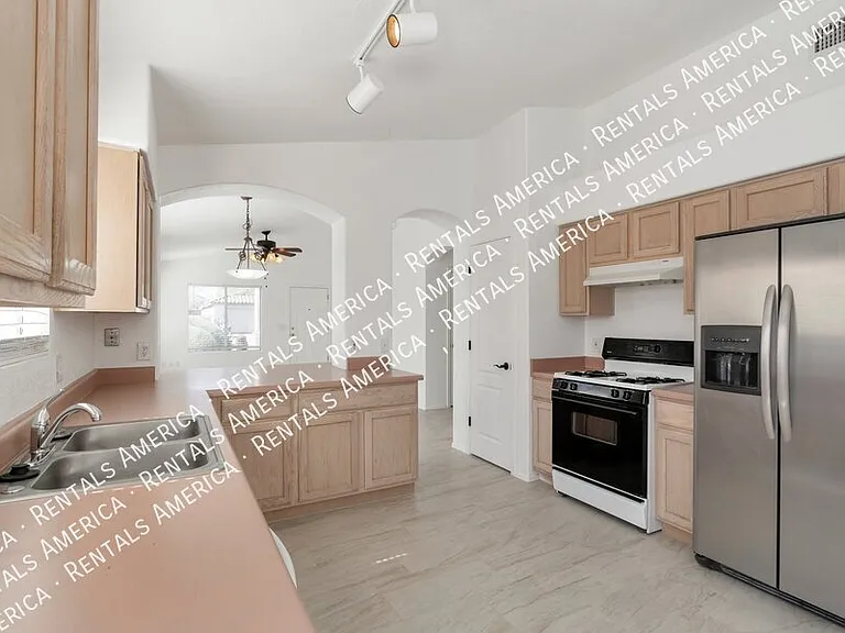 5573 W Dove Of Peace Dr — Photo 8