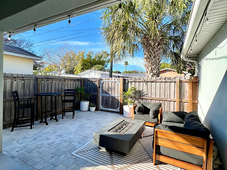 Enjoy low maintenance Florida indoor/outdoor living