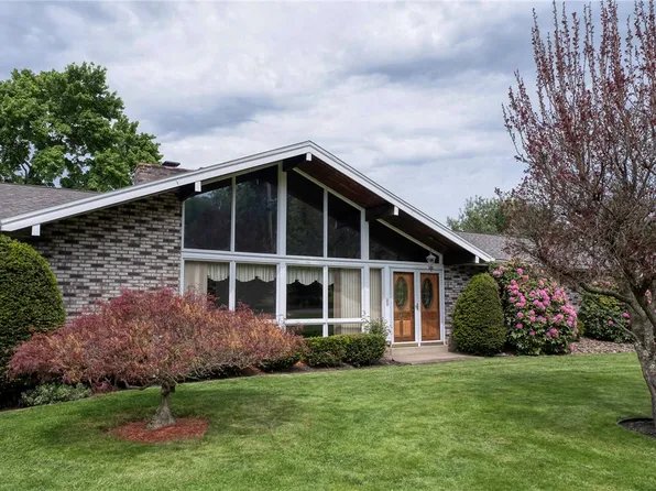 145 Oakhill Rd, Aliquippa, PA 15001