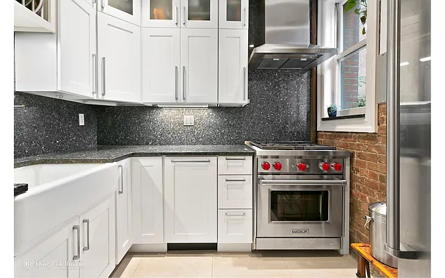 Sold by Douglas Elliman | media 4