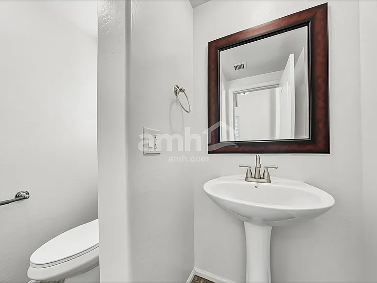3910 E Hematite Ln — Photo 8