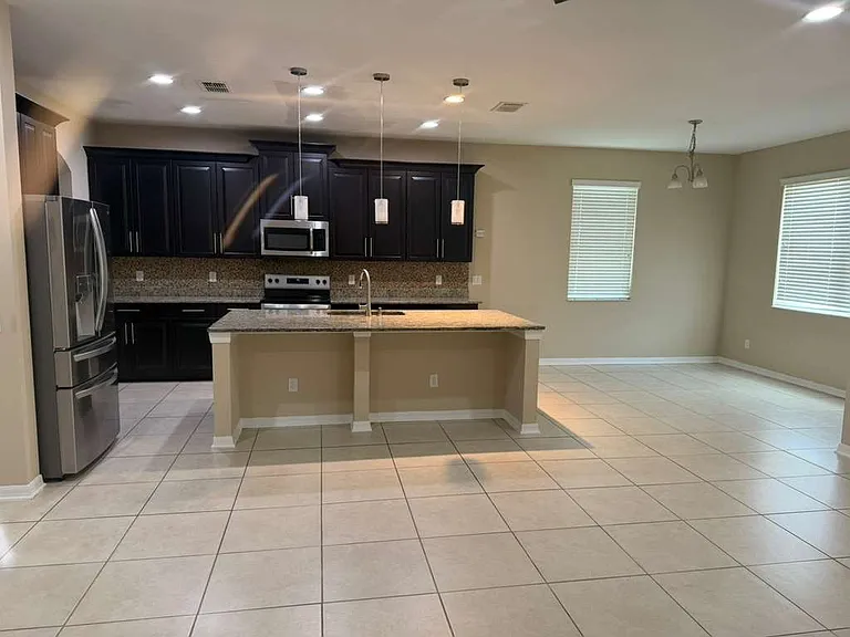 4721 Woods Landing Ln — Photo 4