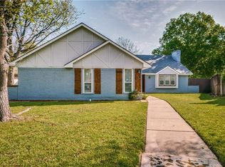6974 Hunnicut Ct, Dallas, TX 75227