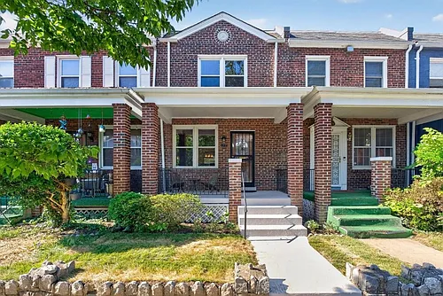 1775 Lang Pl NE Photo 1