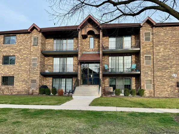 17 N Madison Ave APT 6, La Grange, IL 60525