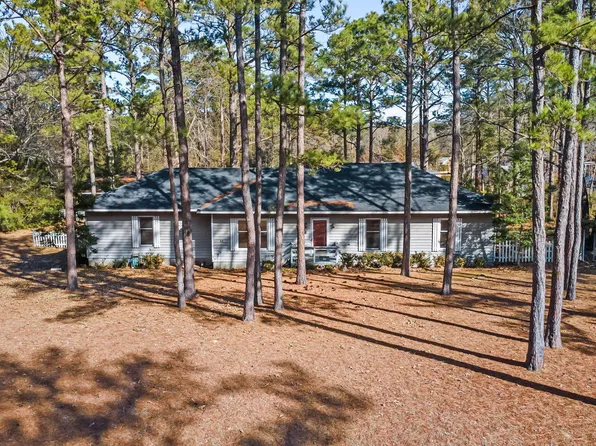 52 Lakeshore Dr, Arapahoe, NC 28510