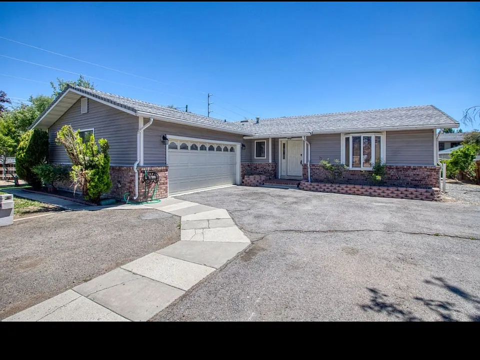1985 Ponderosa Dr