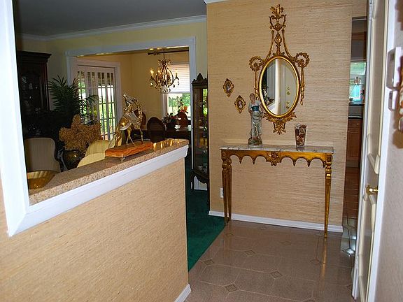 Pristine Split Level