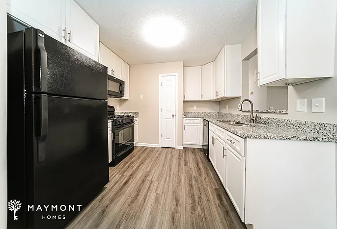 512 Edgewater Way — Photo 7